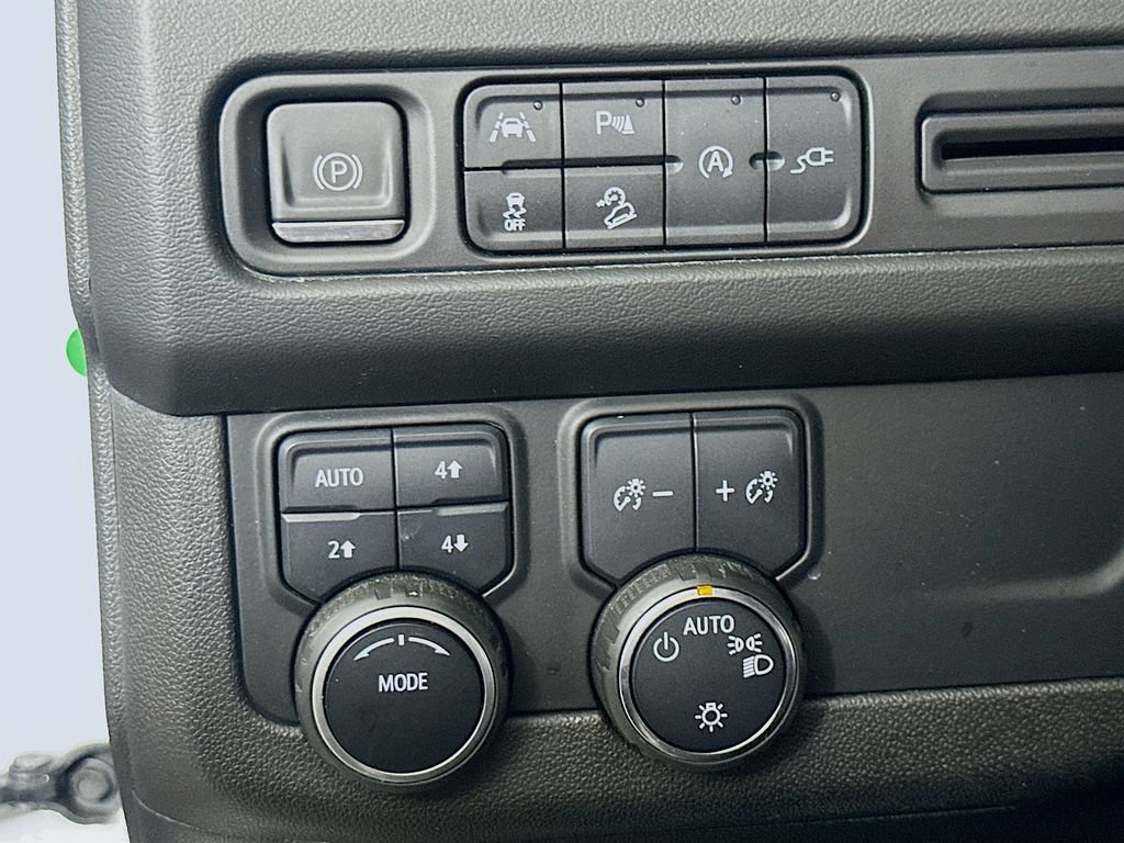 Used 2022 Chevrolet Tahoe Z71 AWD/4WD image 23
