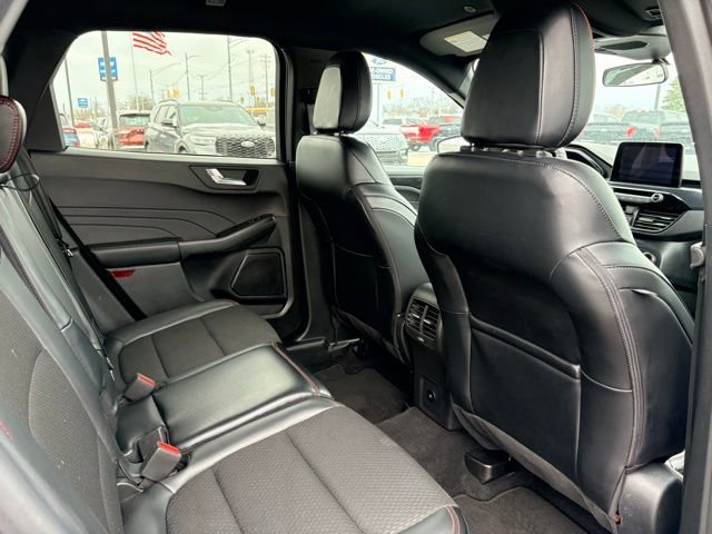 Used 2025 Ford Escape ST-Line Select image 14