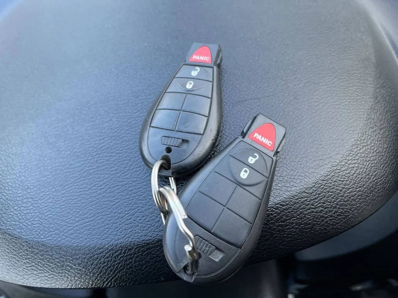 Used 2019 Dodge Grand Caravan SE FWD image 27