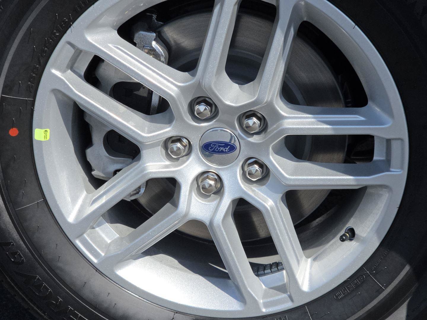 New 2026 Ford Explorer Active AWD/4WD image 10