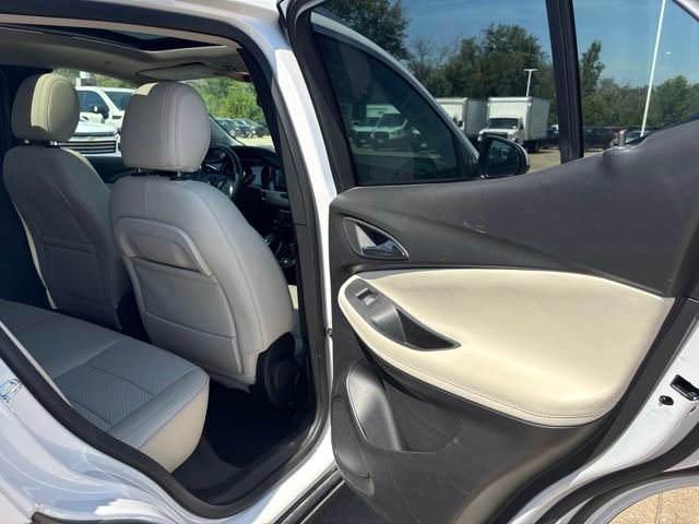 Used 2023 Buick Encore GX Essence w/ Experience Buick Package AWD/4WD image 38