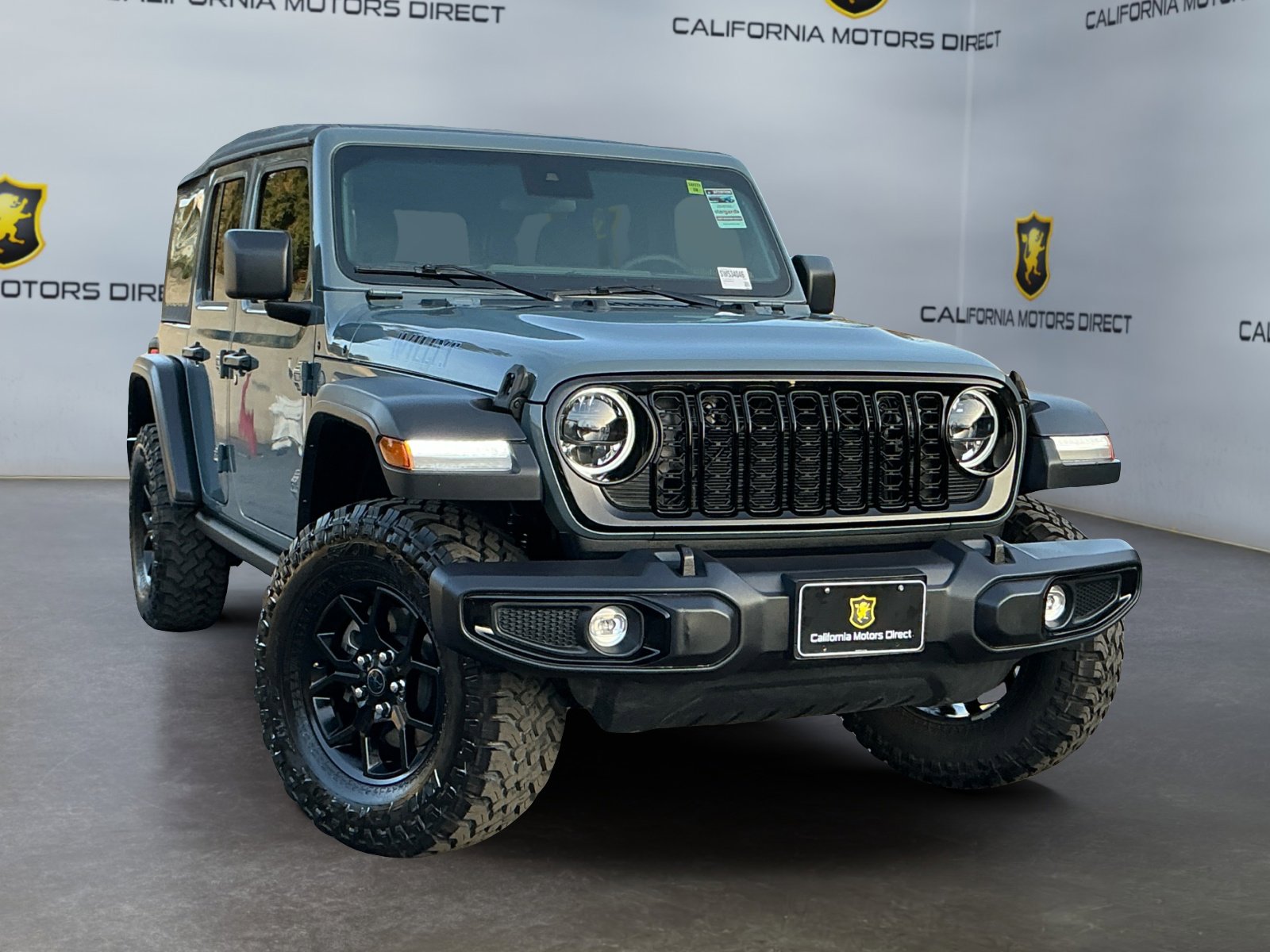 Used 2025 Jeep Wrangler Willys image 3