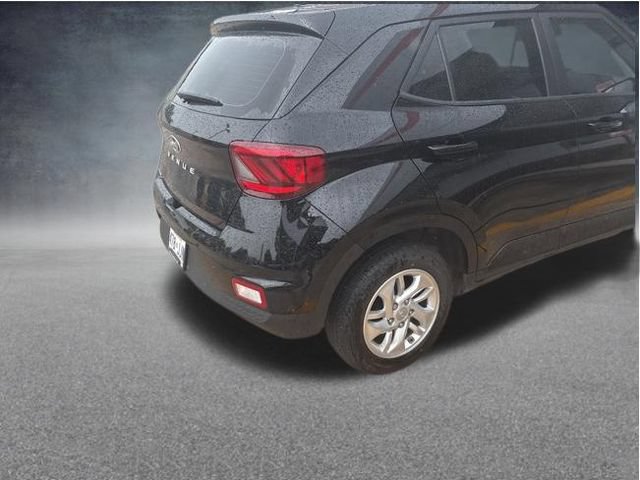 Used 2025 Hyundai Venue SE FWD image 6