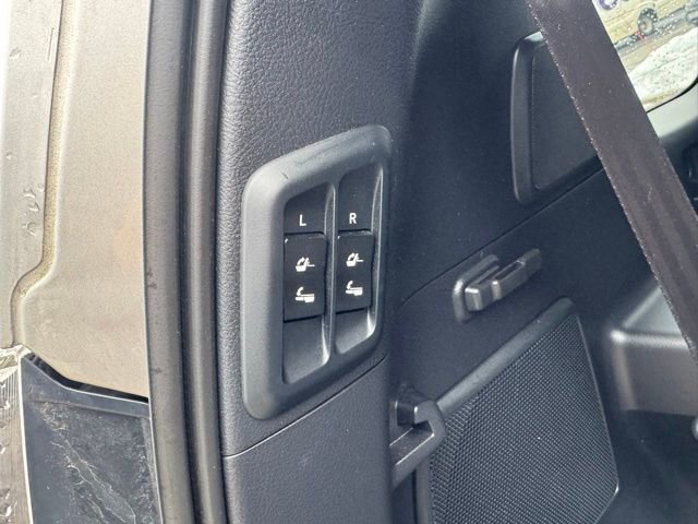 Used 2023 Lexus GX 460 Premium w/ Accessory Package image 15