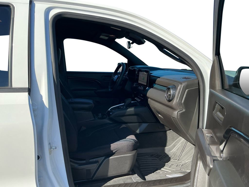 Used 2023 Chevrolet Colorado Trail Boss w/ Technology Package image 22
