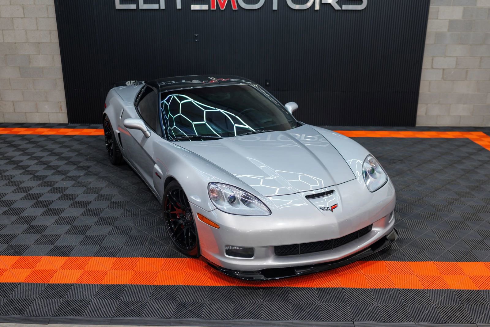 Used 2009 Chevrolet Corvette Z06 w/ Preferred Equipment Group image 4