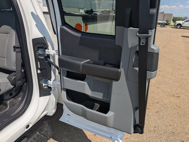 New 2026 Ford F350 XL w/ XL Chrome Package AWD/4WD image 12