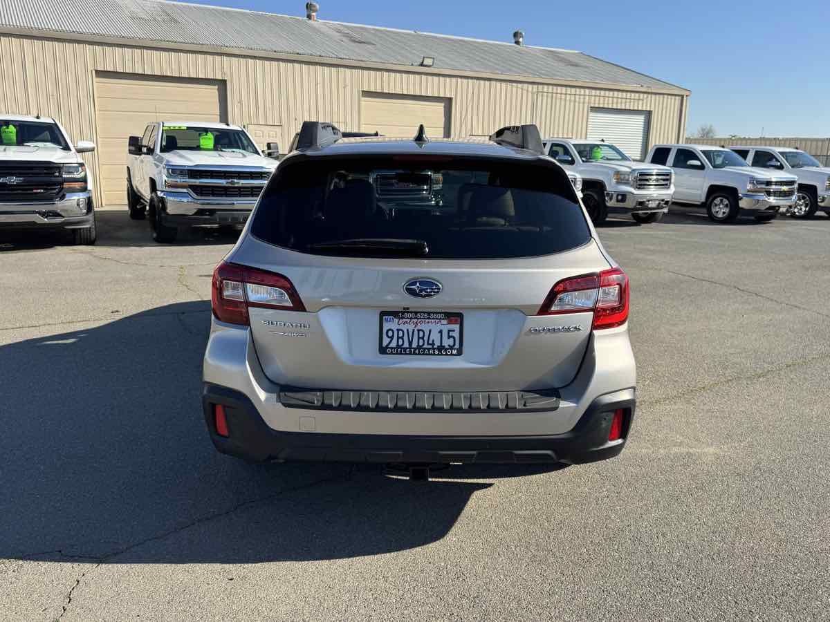 Used 2019 Subaru Outback 2.5i Limited image 8