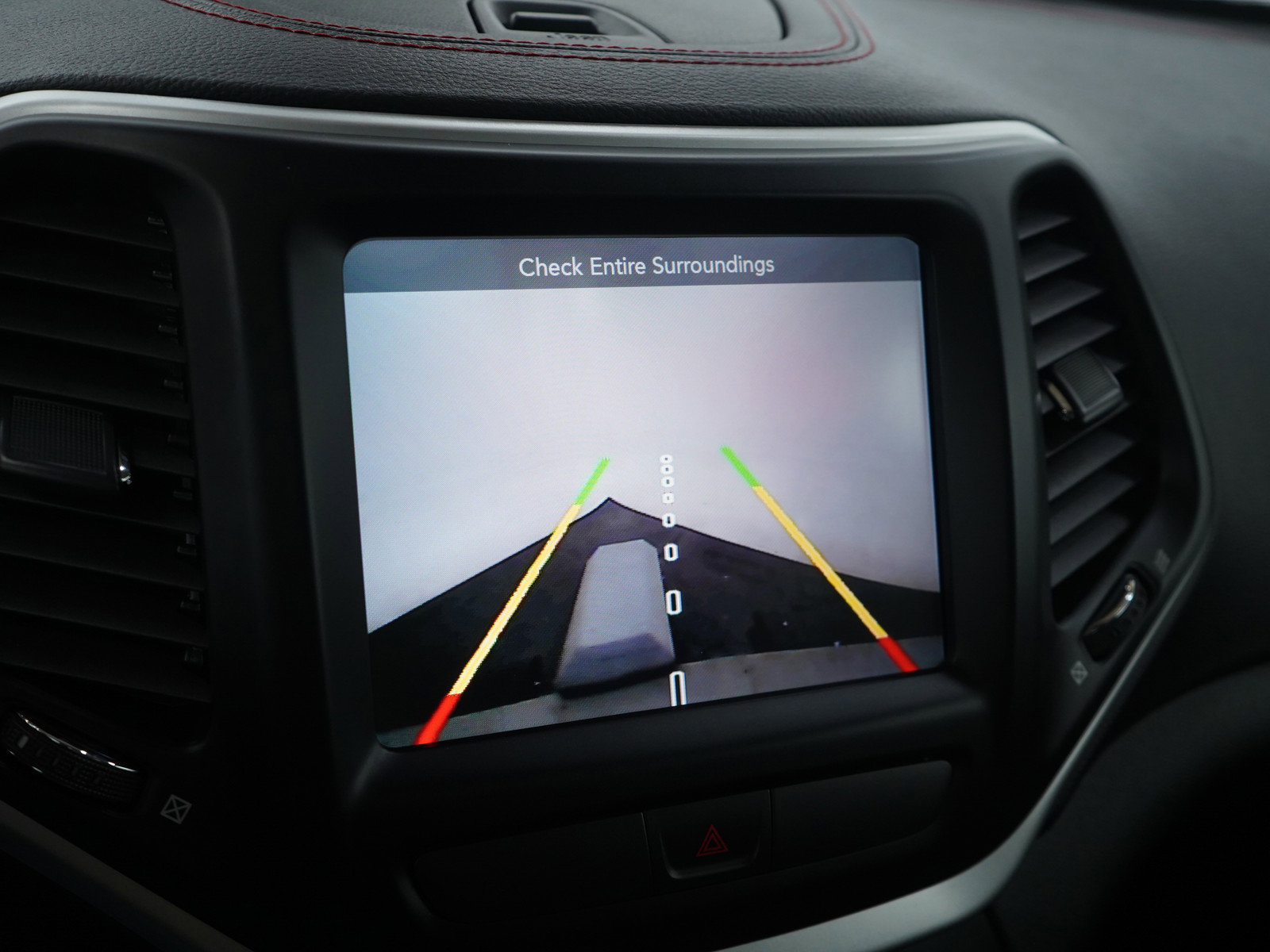 Used 2016 Jeep Cherokee Trailhawk w/ Comfort/Convenience Group image 22