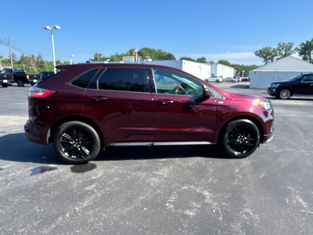 Used 2023 Ford Edge ST-Line AWD/4WD image 11