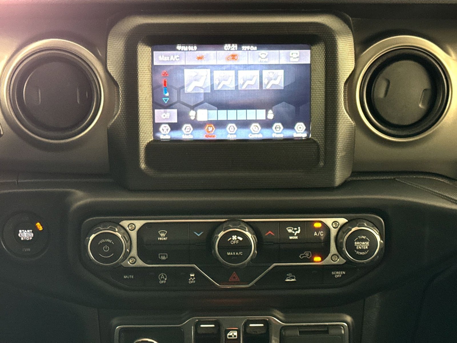 Used 2023 Jeep Wrangler Unlimited Sport AWD/4WD image 20