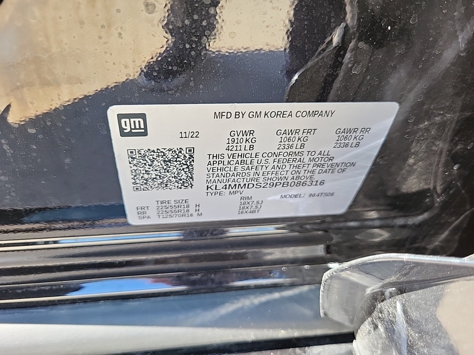 Used 2023 Buick Encore GX Select w/ Sport Touring Package FWD image 27