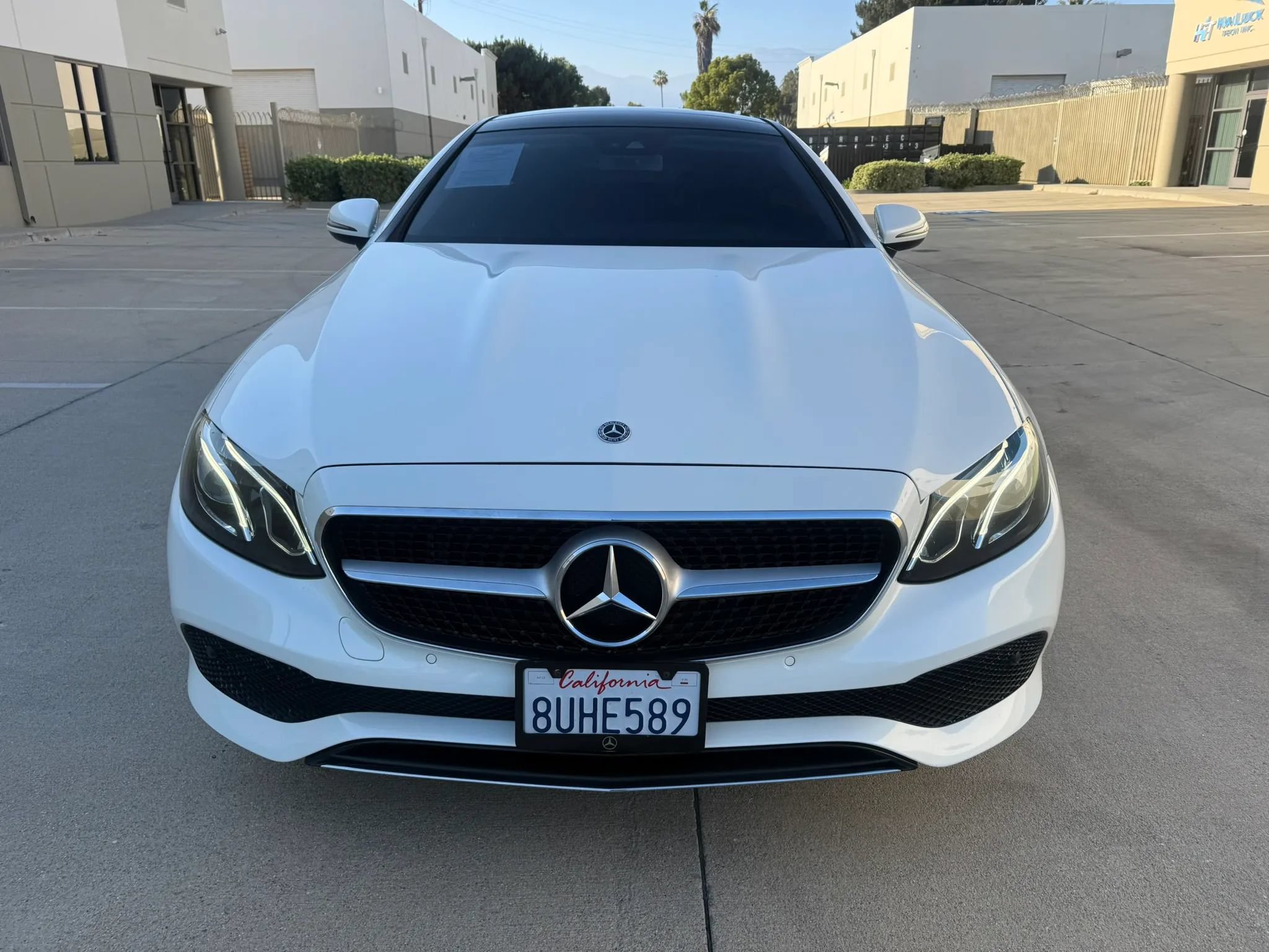 Used 2018 Mercedes-Benz E 400 Coupe image 2