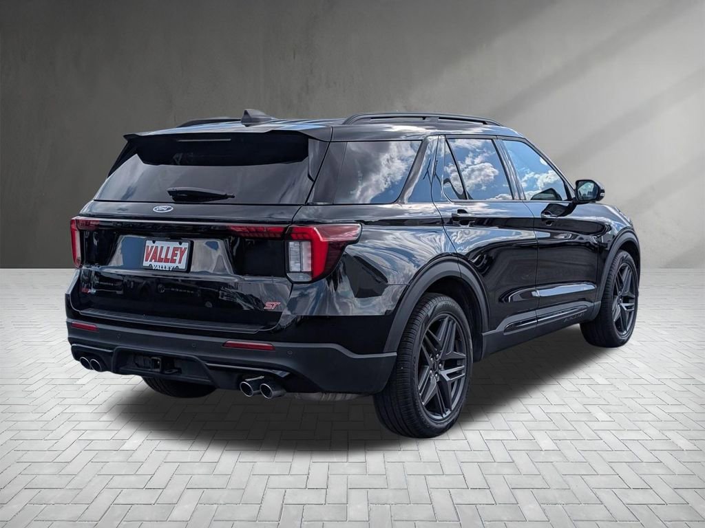 New 2026 Ford Explorer ST w/ Sun And Sound Package image 9