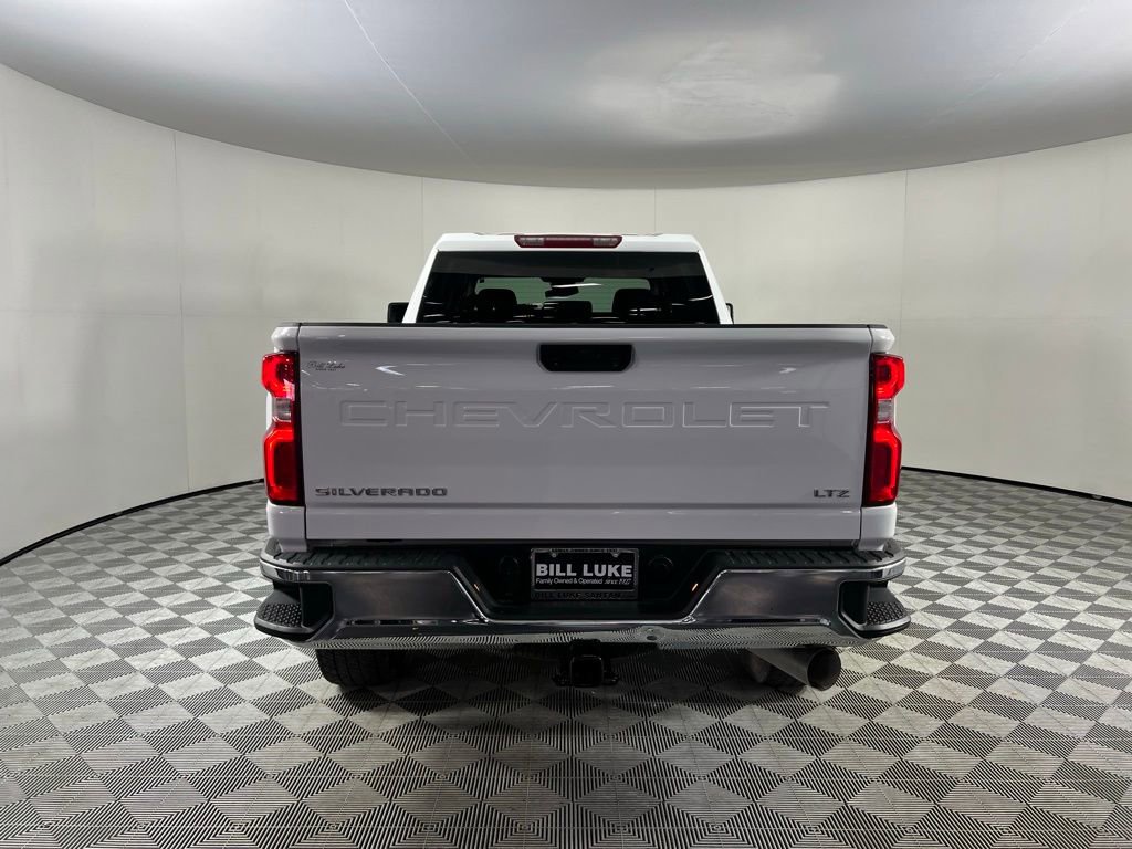 Used 2024 Chevrolet Silverado 2500 LTZ AWD/4WD image 10