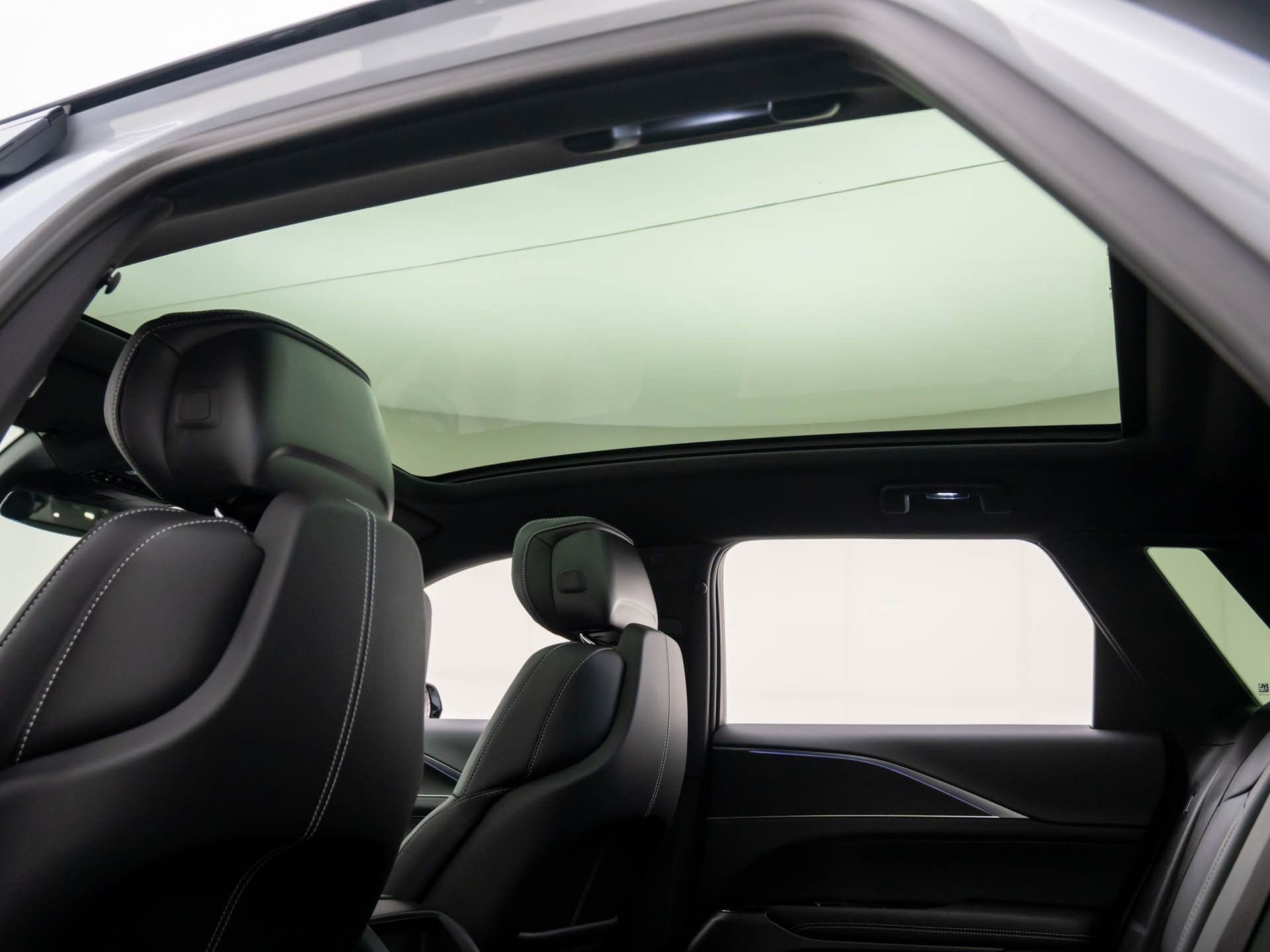 New 2026 Cadillac Lyriq Sport image 11