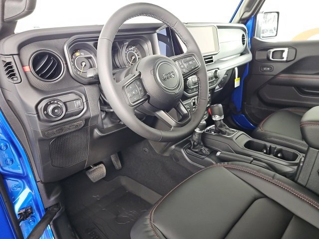 New 2026 Jeep Wrangler Unlimited Rubicon w/ Convenience Group image 9