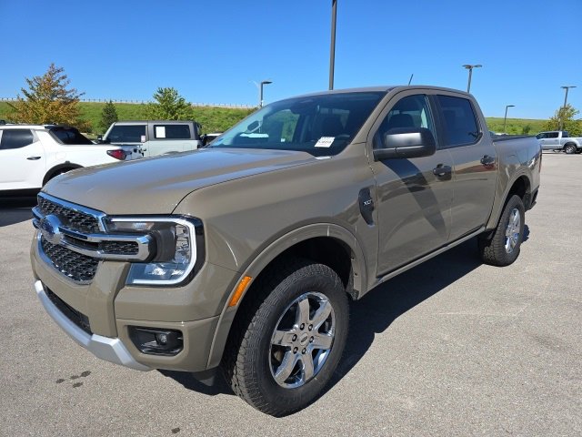 New 2025 Ford Ranger XLT w/ Equipment Group 301A High image 1