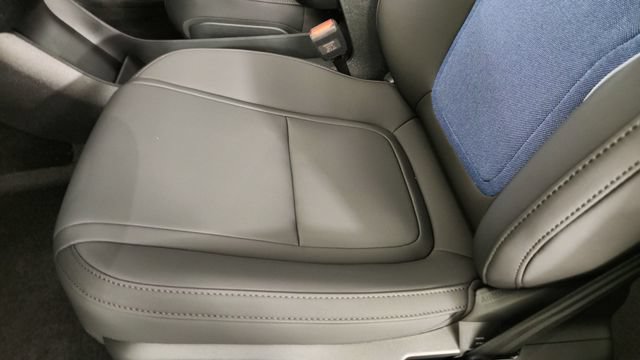 New 2026 Volvo EX30 Plus w/ Protection Package Premier RWD image 11