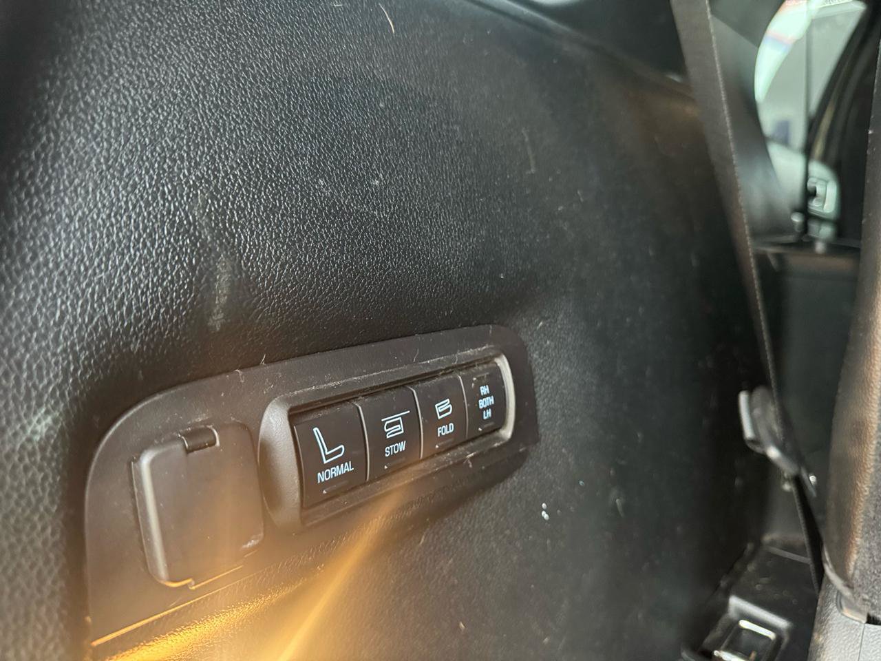 Used 2018 Ford Explorer Sport AWD/4WD image 64