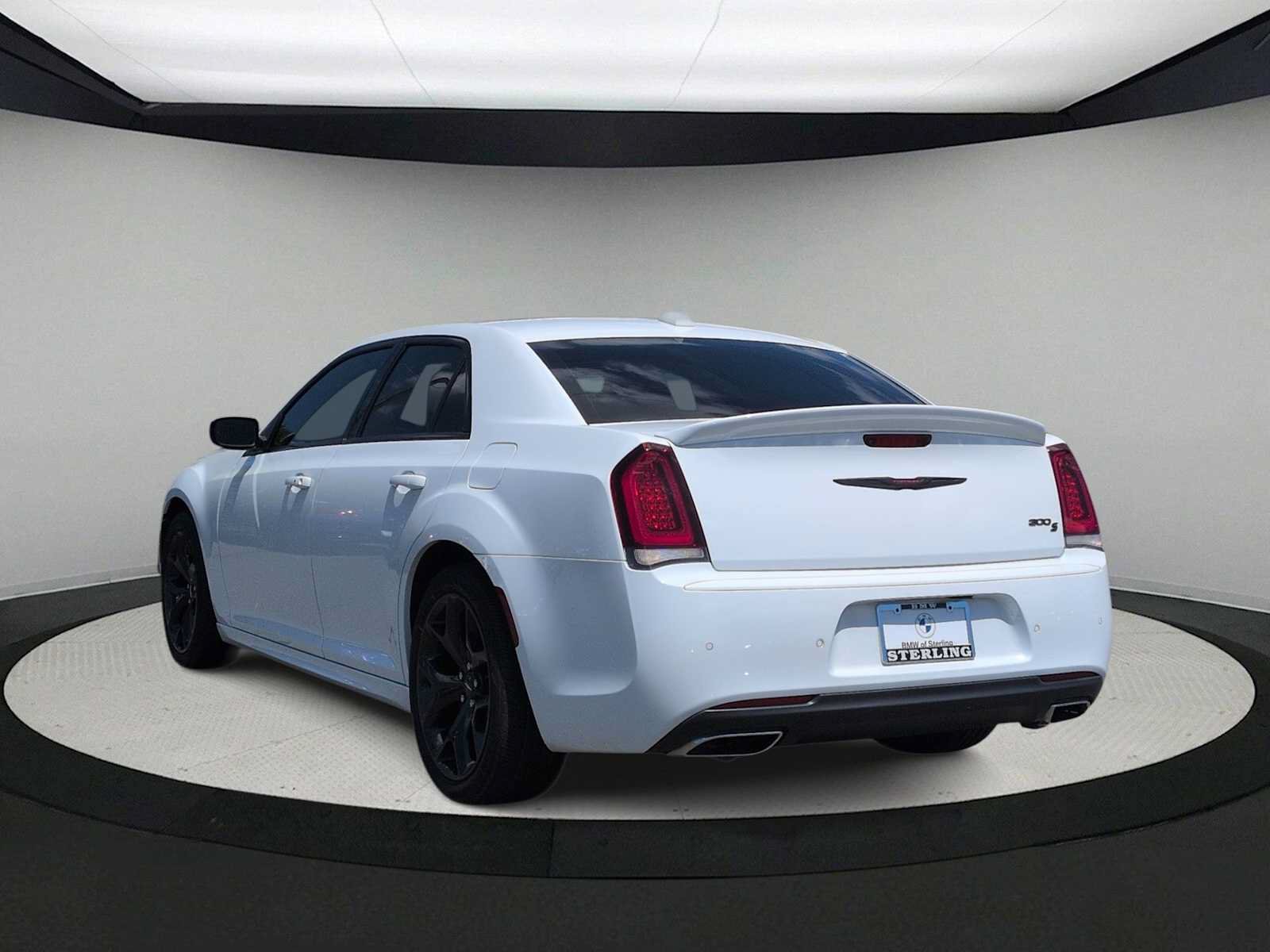 Used 2021 Chrysler 300 S w/ S Model Appearance Package RWD image 6