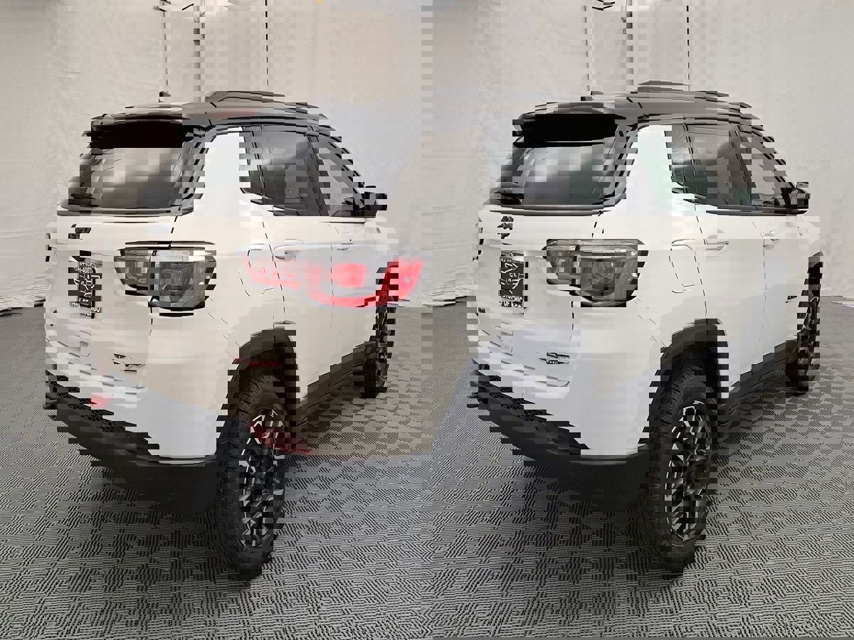 Used 2021 Jeep Compass Trailhawk image 4