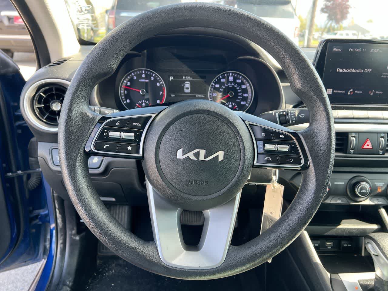 Certified 2023 Kia Forte LXS FWD image 14
