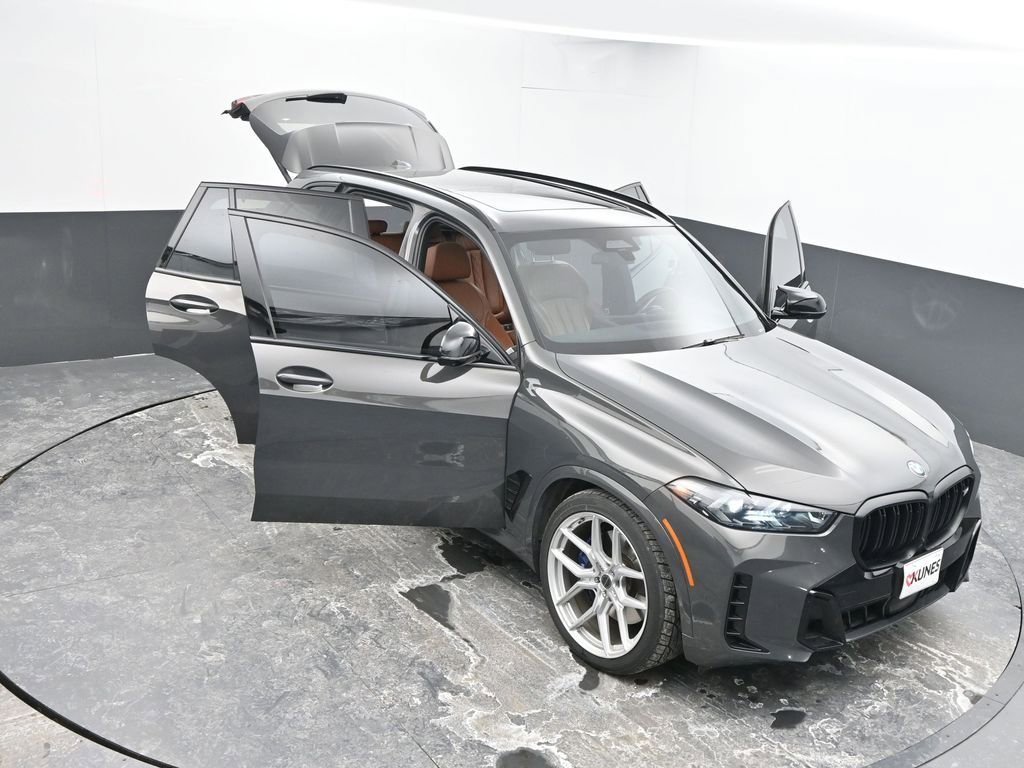Used 2024 BMW X5 M60i AWD/4WD image 57