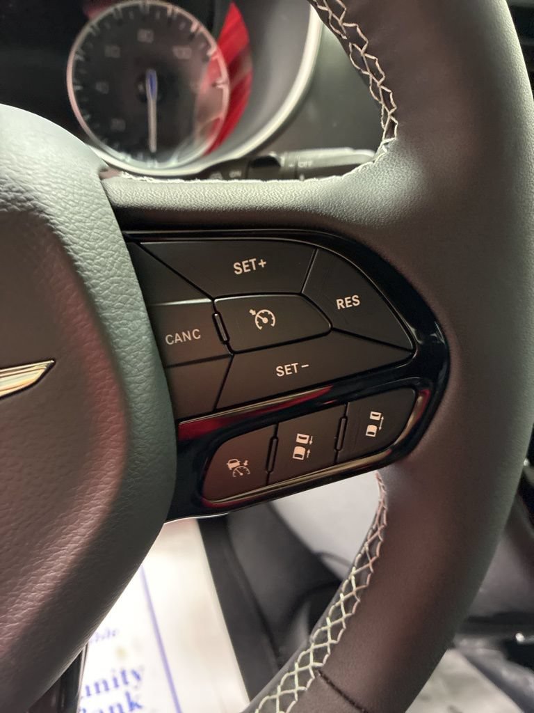 New 2026 Chrysler Pacifica Select w/ S Appearance Package AWD/4WD image 15