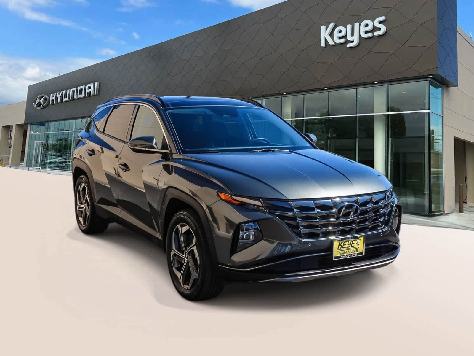Certified 2023 Hyundai Tucson Limited AWD/4WD image 3