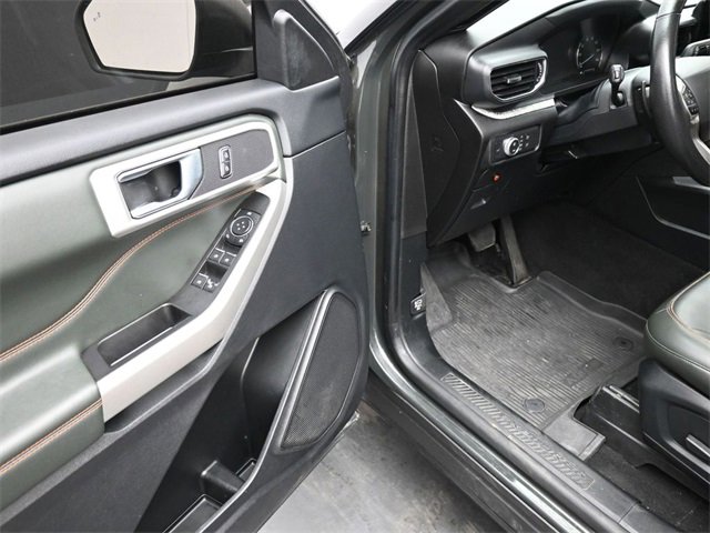 Used 2022 Ford Explorer Timberline image 11