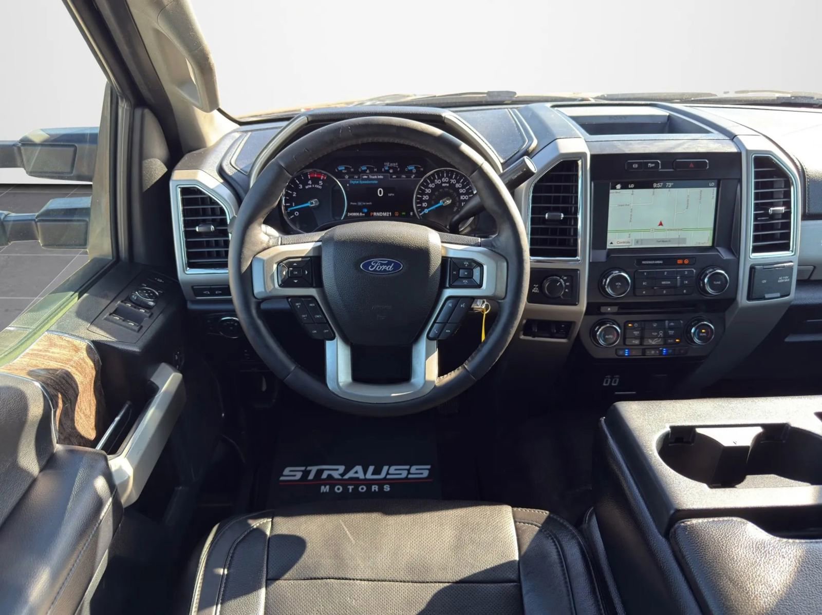 Used 2018 Ford F350 Lariat w/ Camper Package AWD/4WD image 15