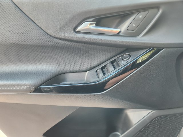 Used 2026 Chevrolet Equinox LT FWD image 25