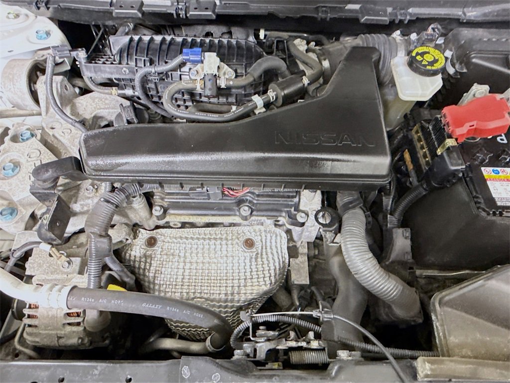 Used 2020 Nissan Rogue SV image 32