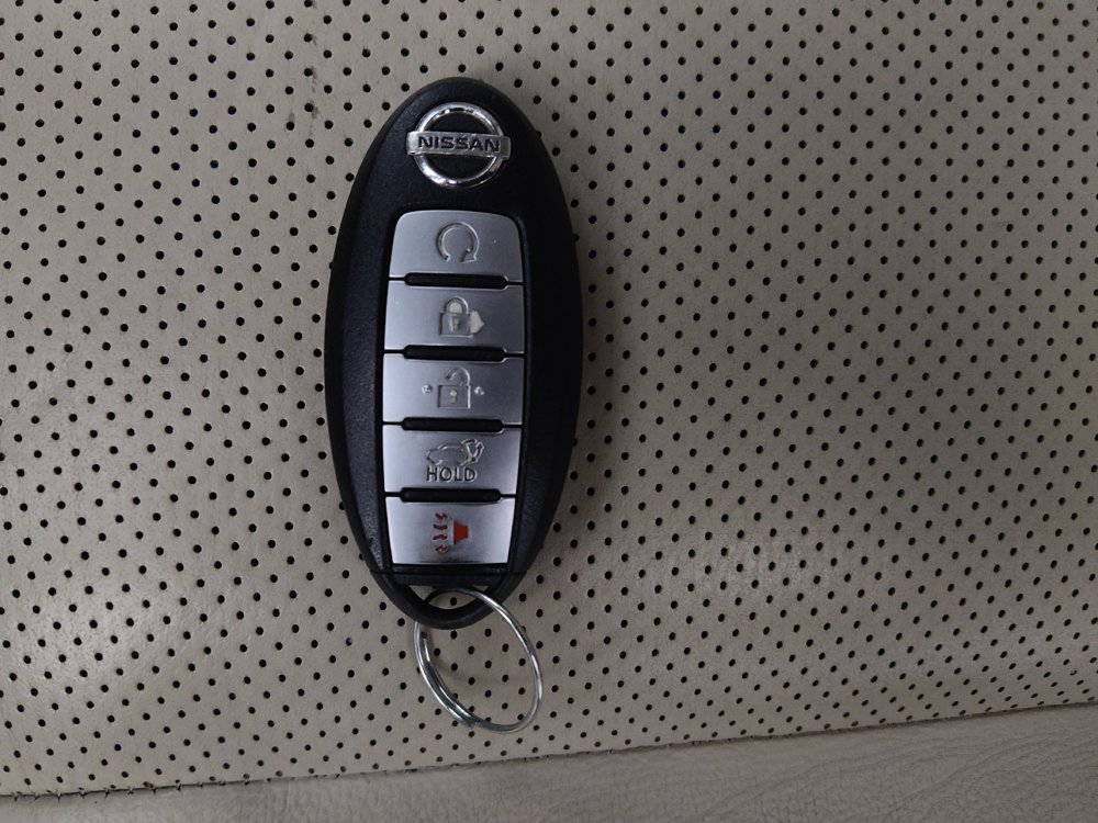 Used 2015 Nissan Murano Platinum w/ Platinum Technology Package FWD image 32