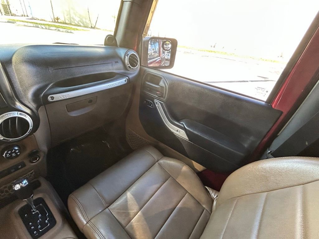 Used 2012 Jeep Wrangler Sahara image 11