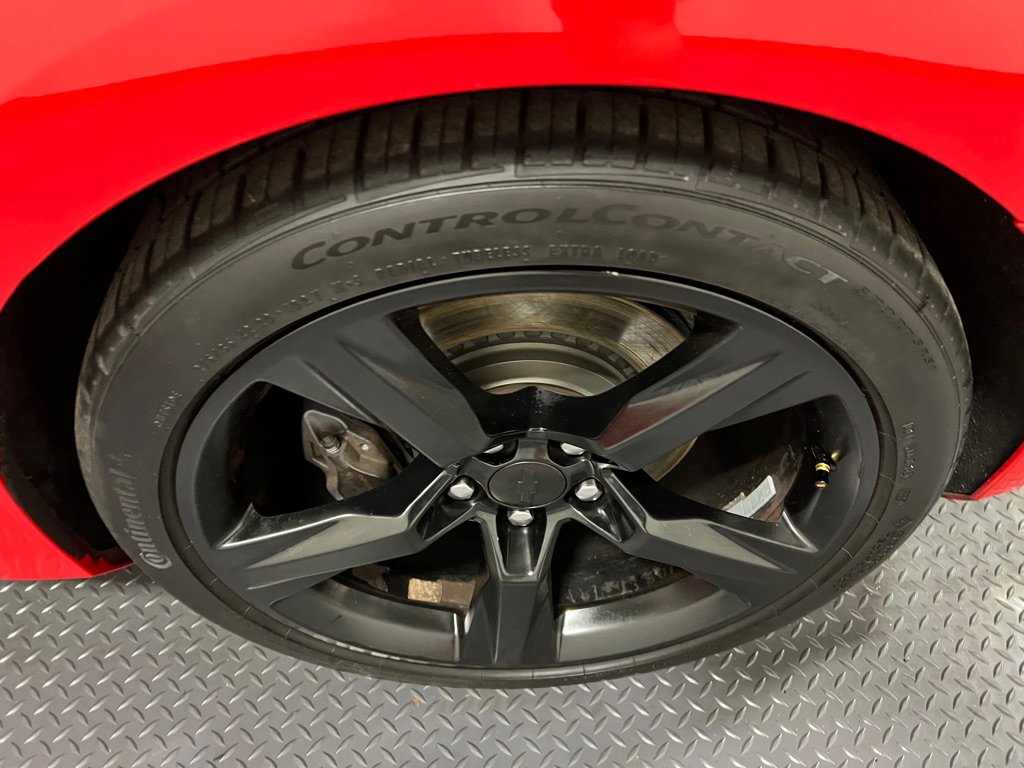Used 2018 Chevrolet Camaro SS image 19