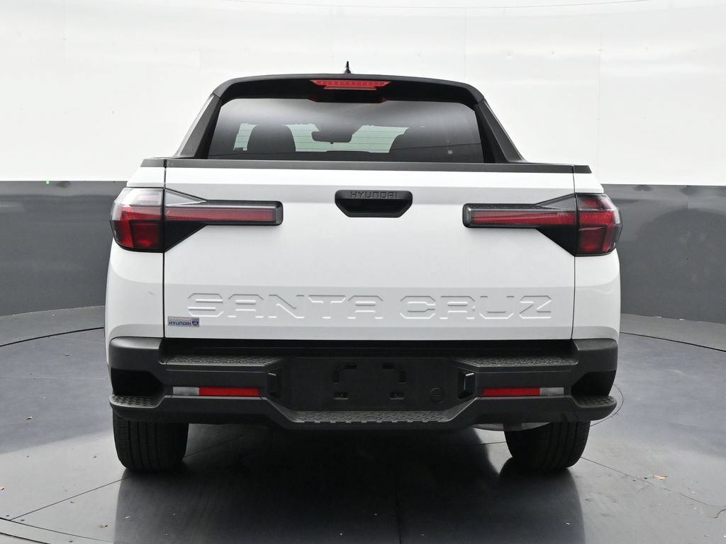 Used 2026 Hyundai Santa Cruz SE FWD image 4