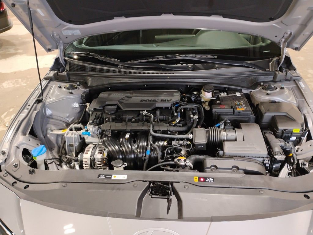 Used 2025 Hyundai Elantra Sport image 22