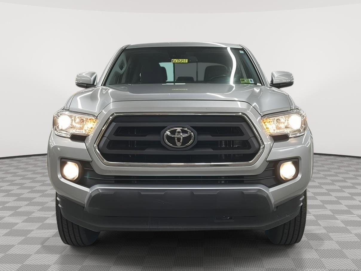 Used 2023 Toyota Tacoma SR5 w/ Technology Package image 3