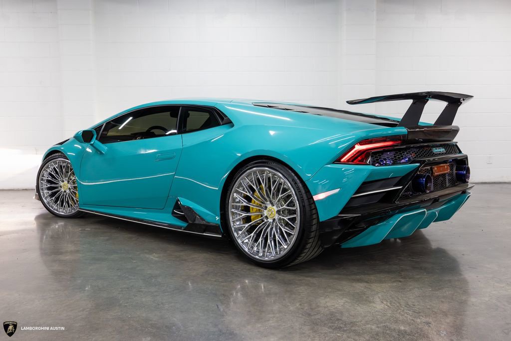 Used 2022 Lamborghini Huracan EVO RWD image 7