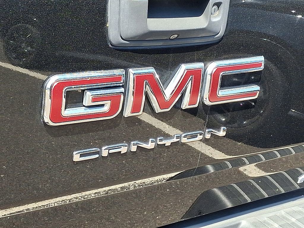 Used 2021 GMC Canyon AT4 w/ Driver Alert Package AWD/4WD image 11