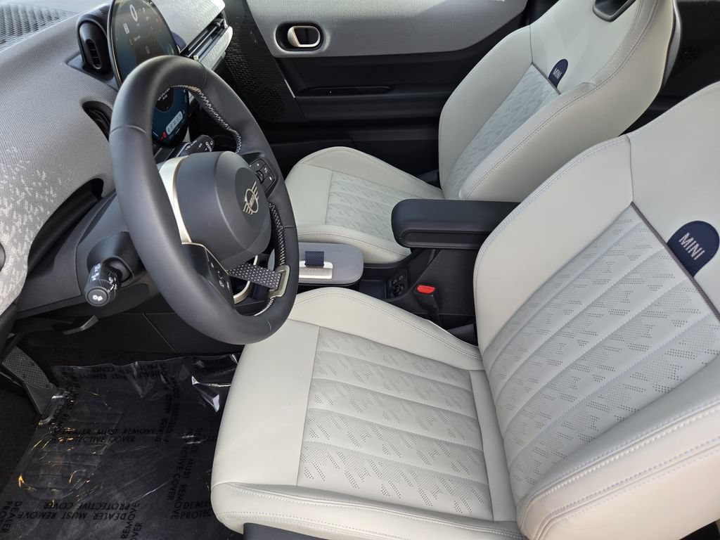 Used 2026 MINI Cooper 2-Door Hardtop FWD image 14