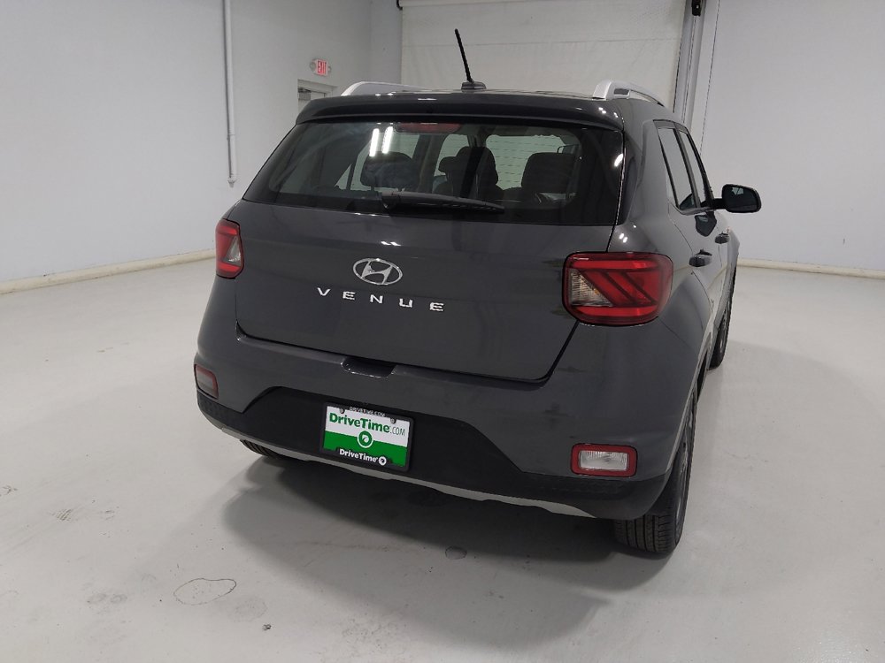 Used 2023 Hyundai Venue SEL FWD image 7