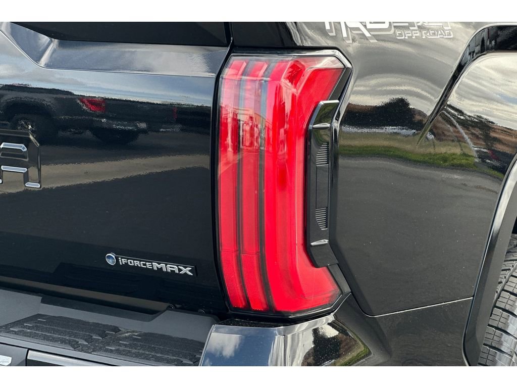 New 2025 Toyota Tundra Limited image 31