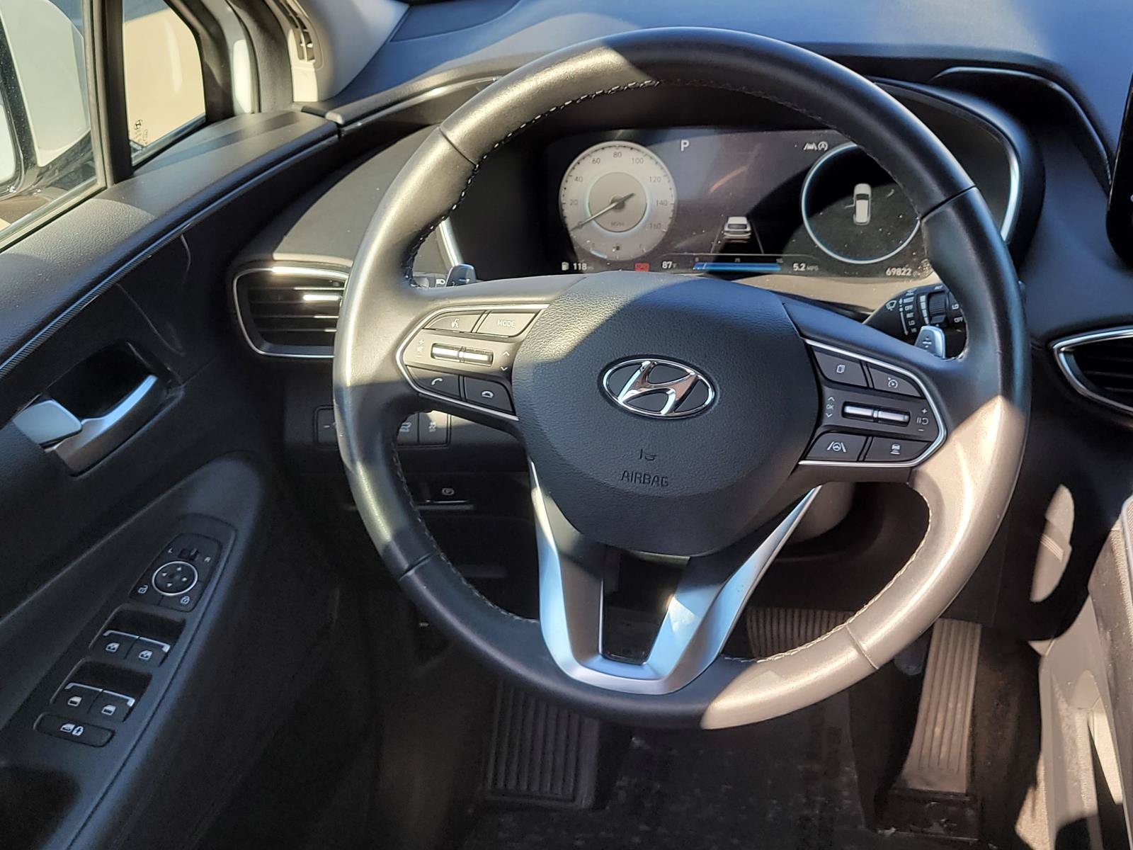 Used 2021 Hyundai Santa Fe SEL w/ Convenience Package FWD image 6