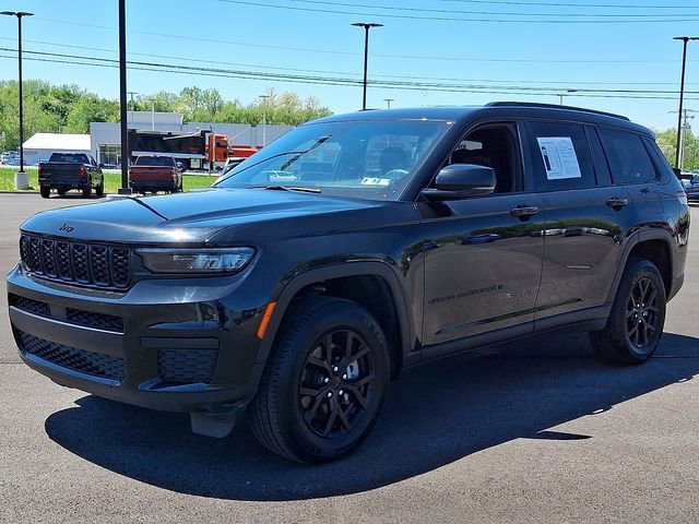 Used 2024 Jeep Grand Cherokee L Laredo AWD/4WD image 6