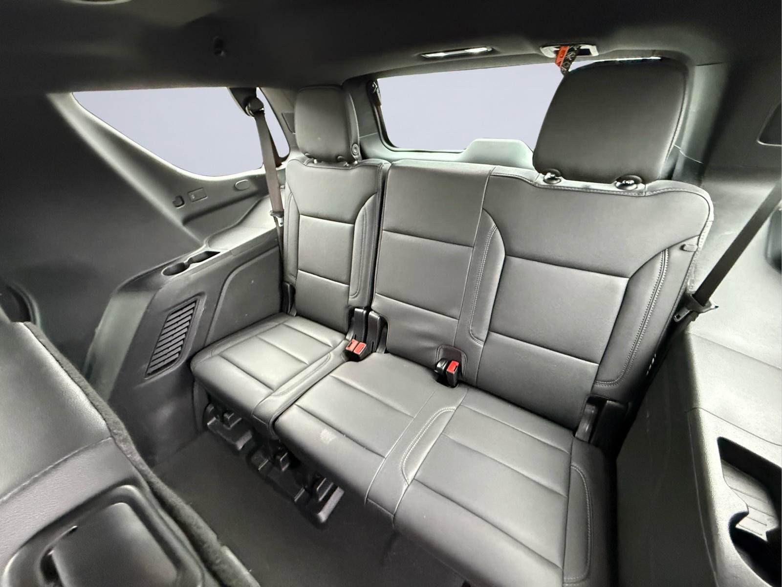 Used 2025 Chevrolet Tahoe LT AWD/4WD image 19