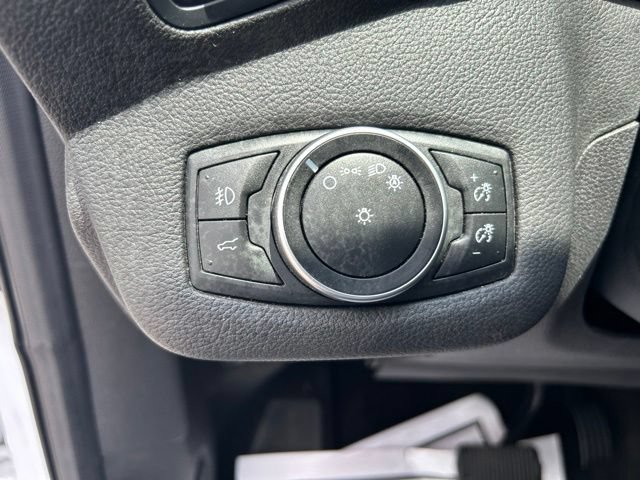 Used 2017 Ford Escape SE w/ Equipment Group 201A AWD/4WD image 17
