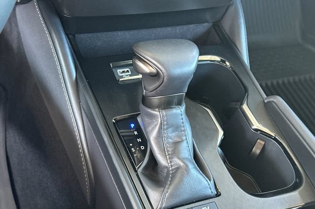 Used 2025 Lexus ES 300h w/ Premium Package FWD image 24